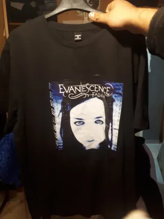 Camiseta Evanescence XL (Portada Fallen)