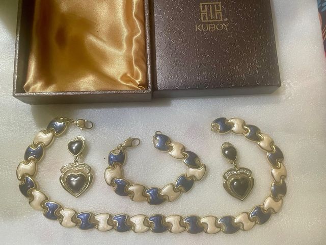 Conjunto Kuboy: Collar, Pulsera y Pendientes, vint