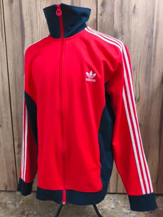 Chaqueta Vintage Adidas talla XL como nueva.
