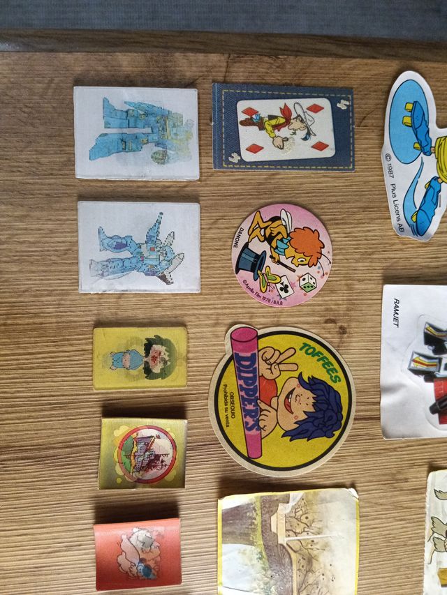 Lote 13 cromos Matutano, Danone, Bollycao...