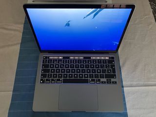 MacBook Pro 13 M1 8GB 256GB 2021 IMPECABLE