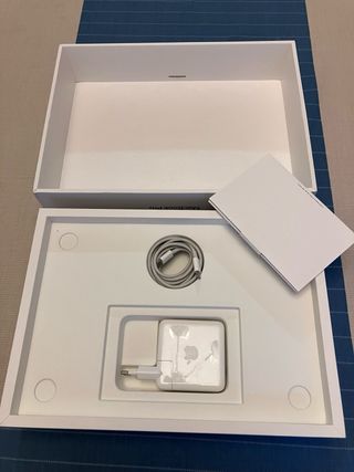 MacBook Pro 13 M1 8GB 256GB 2021 IMPECABLE