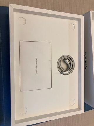 MacBook Pro 13 M1 8GB 256GB 2021 IMPECABLE