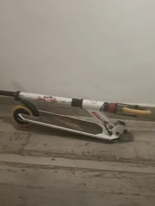 Patinete infantil plegable manillar móvil