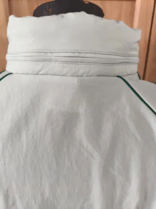 Chaqueta Vintage Adidas talla L como nueva.