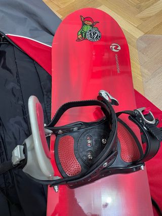 Tabla Snowboard Roja con Fijaciones y funda