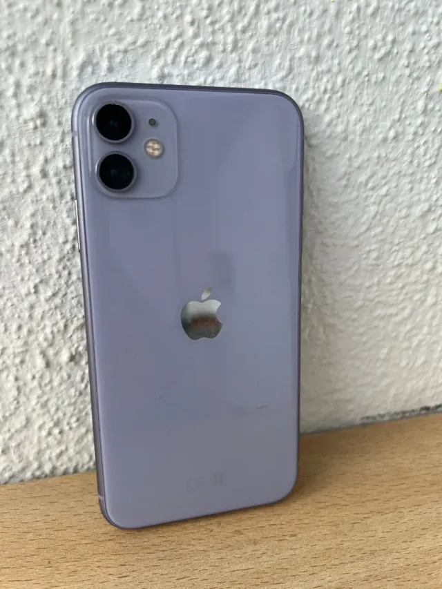 iPhone 11 viola
