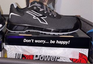 Zapatos de seguridad U-Power negros y grises