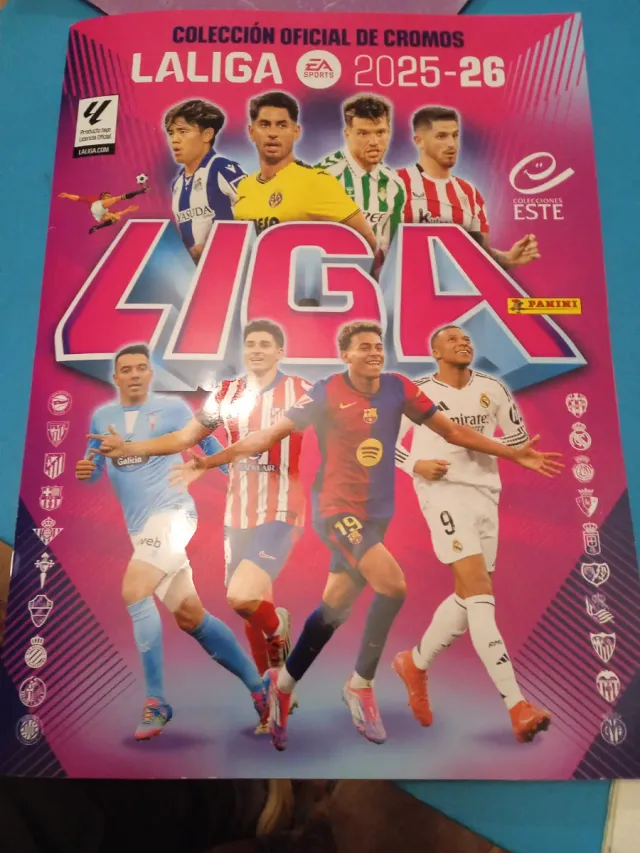 Colección Cromos Liga Este 25/26