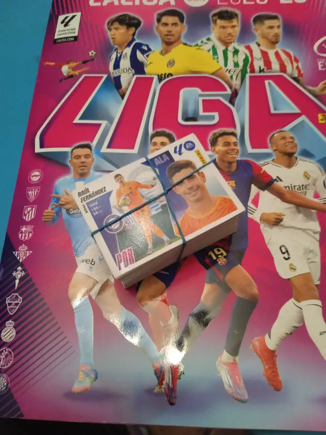 Colección Cromos Liga Este 25/26