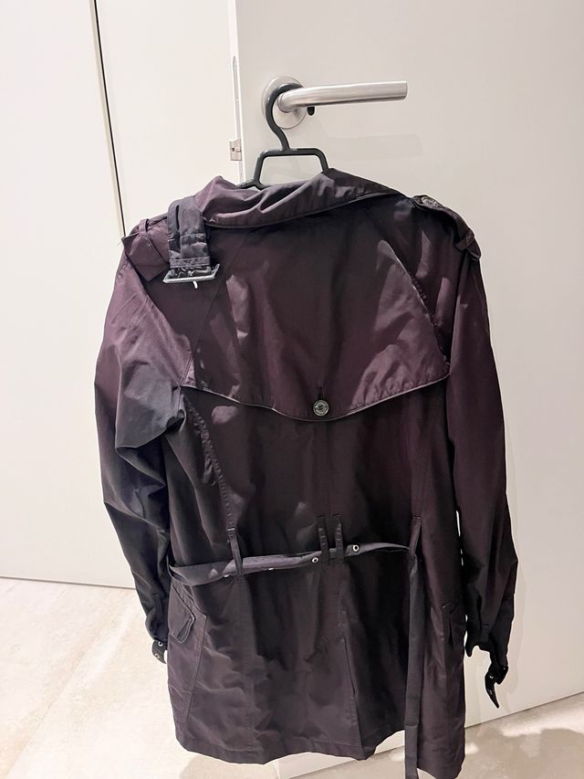 Gabardina Barbour Negra/Morada