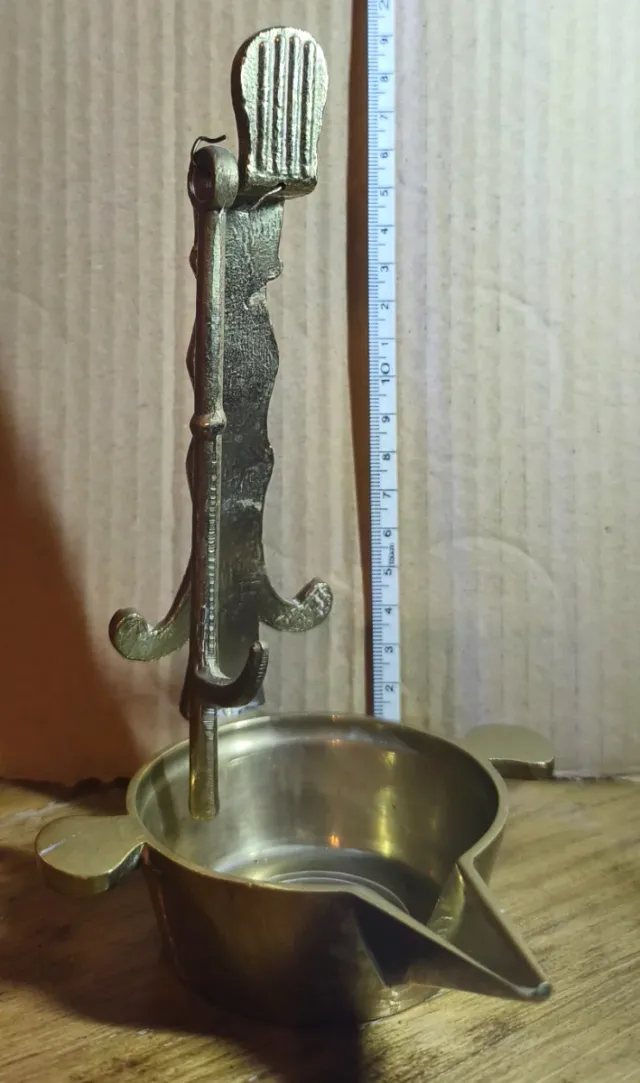 Candil antiguo de latón