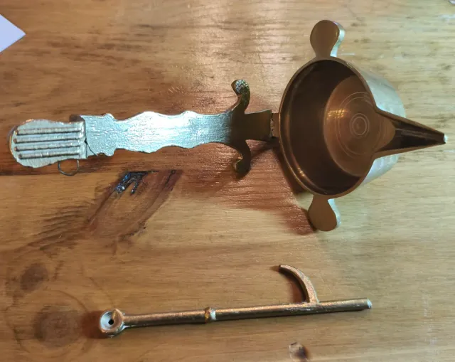 Candil antiguo de latón