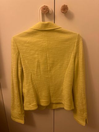 Americana Armani Amarilla