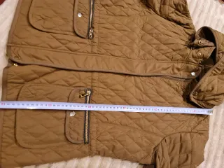 Chaqueta acolchada Zara marrón