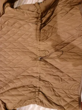 Chaqueta acolchada Zara marrón