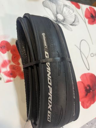 Cubierta Continental Grand Prix TR 700x28