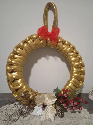 Ghirlanda Natale Marshmallow Dorata con Fiocco Ros