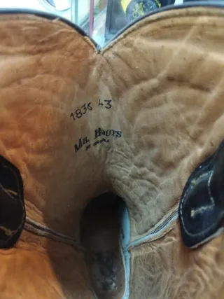 Botas Sendra Negras y Rojas