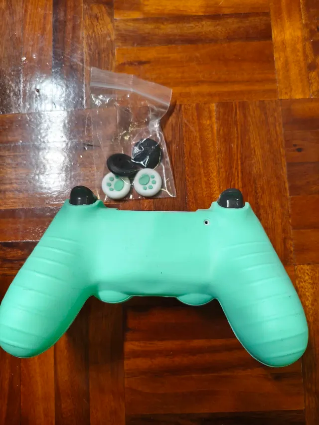 Controller PS4 Bianco Originale Nuovo + Custodia Verde