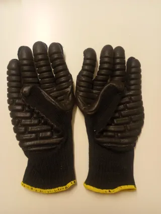 Guanti ATOM anti taglio anti vibrazioni taglia 9