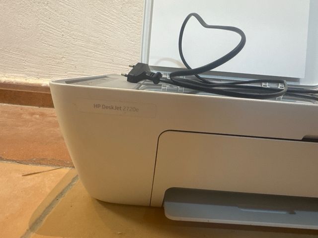 Impresora HP blanca (no funciona)