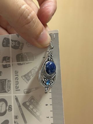 Pendientes azules y plateados