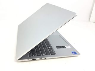 pc portatil lenovo 82xf