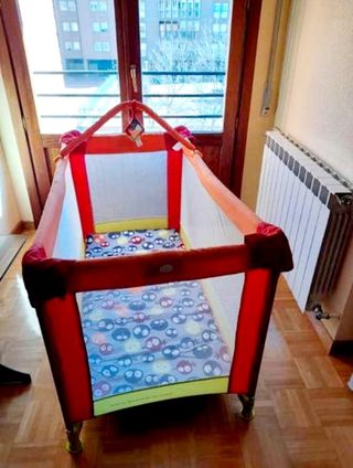 Cuna de viaje plegable