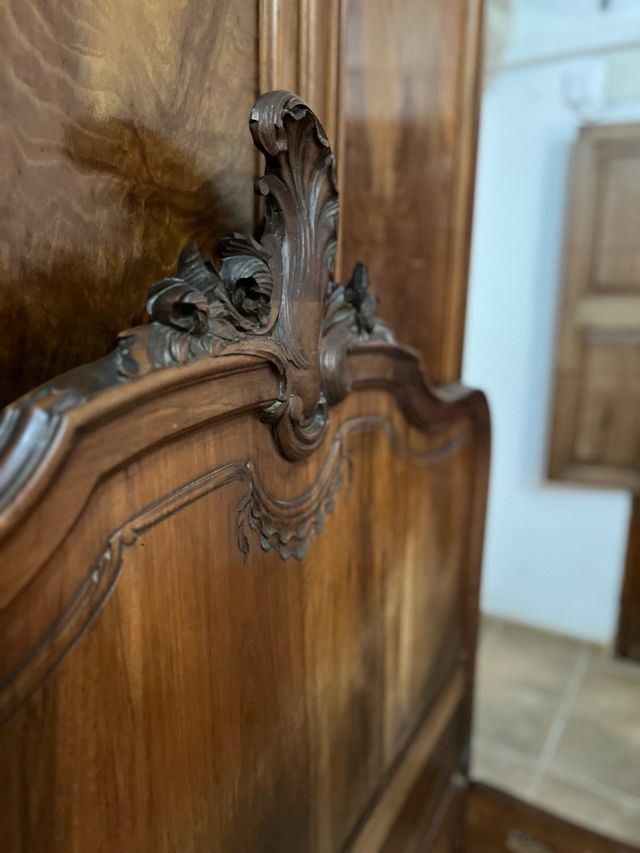 Cama Luis XV Madera Maciza