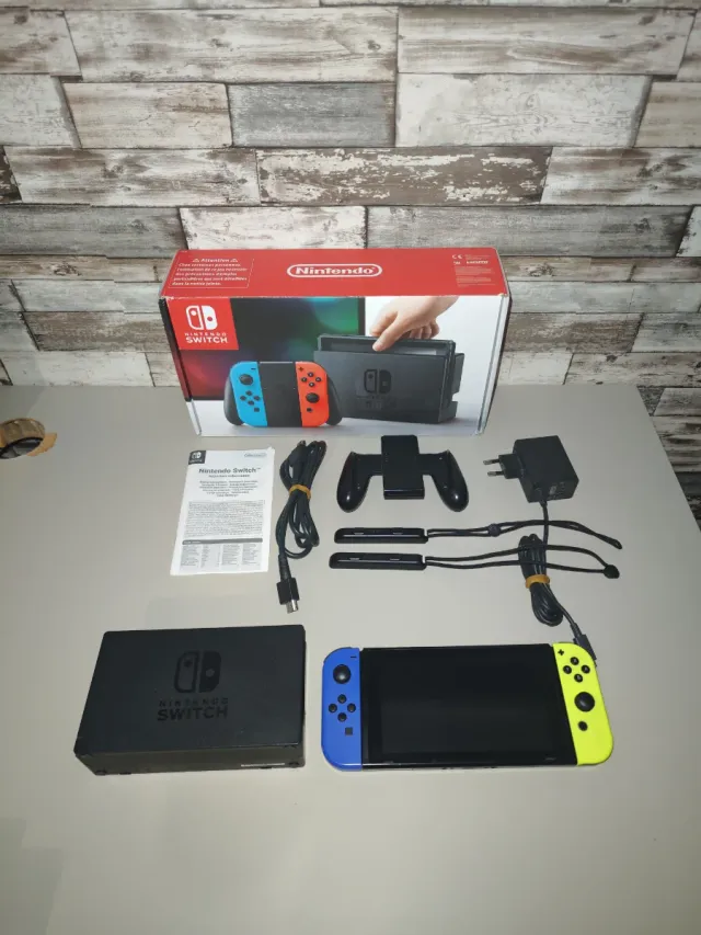 Nintendo Switch V1 Azul/Amarillo