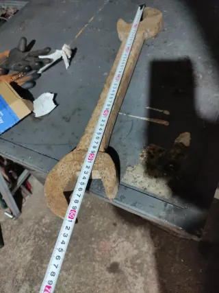 Llave fija 62 mm y 64mm