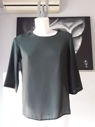 Blusa manga tres cuartos. Mango. Talla M