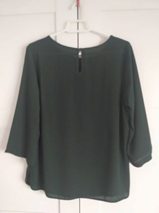 Blusa manga tres cuartos. Mango. Talla M