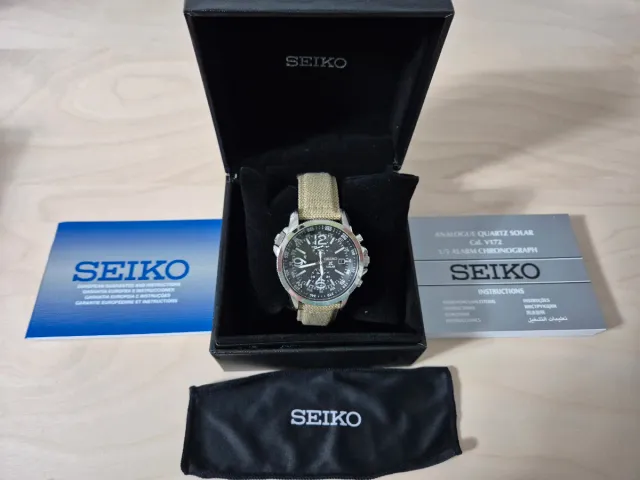 Reloj Seiko Analogue Quartz Solar V172