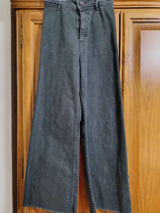 Pantalón Zara negro ancho