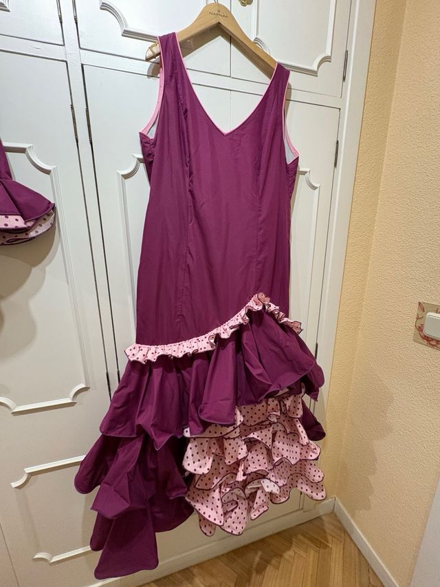 Traje de flamenca de diseñadora sin estrenar