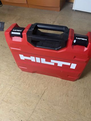 Taladro Hilti a batería + Accesorios
