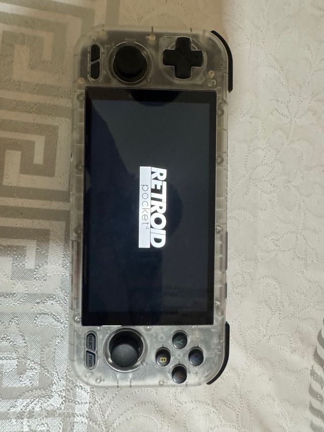 Retroid Pocket 4 + Tarjeta Memoria 1tb con juegos