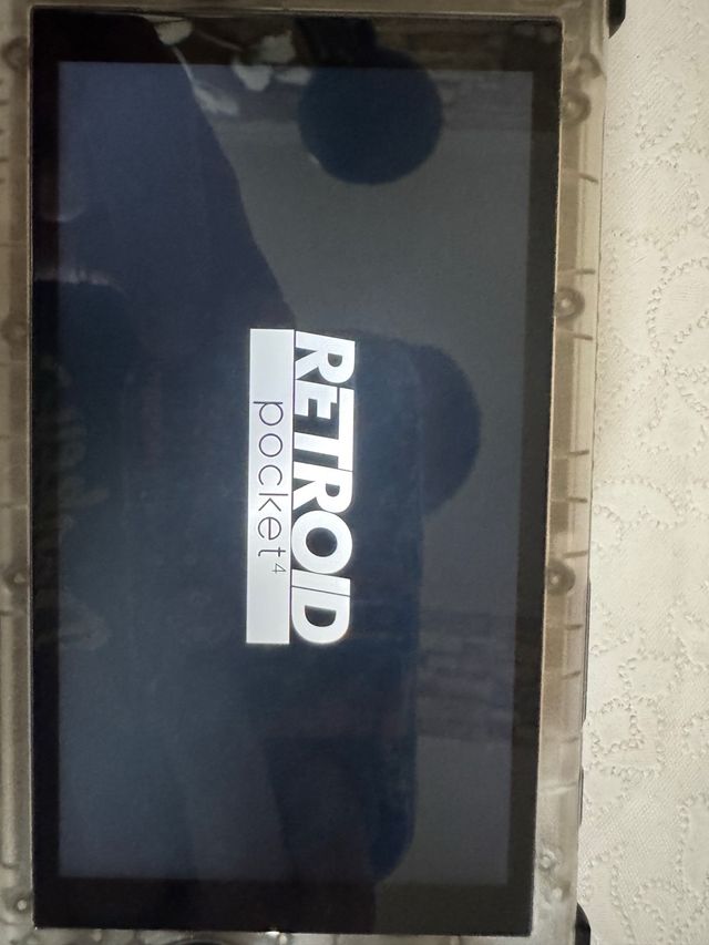 Retroid Pocket 4 + Tarjeta Memoria 1tb con juegos