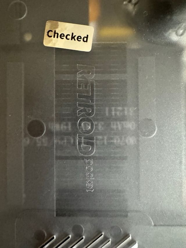 Retroid Pocket 4 + Tarjeta Memoria 1tb con juegos