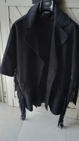Poncho nero con frange GALLERY taglia unica