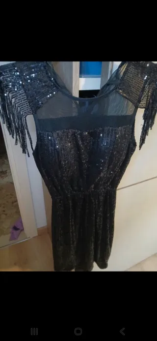 Elegante abito paillettes nero