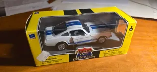 Macchinina Shelby GT-350 Muscle Car Collection 1:3