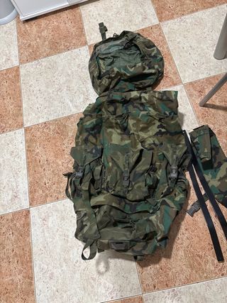 Mochila militar de campaña camuflaje