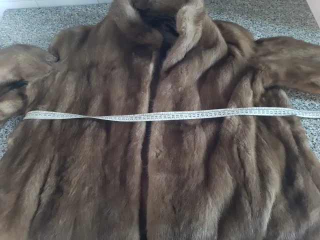 Giacca in pelliccia marrone