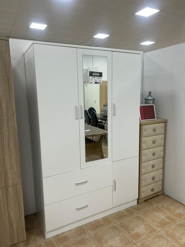 Ropero blanco 3 puertas con espejo nuevo