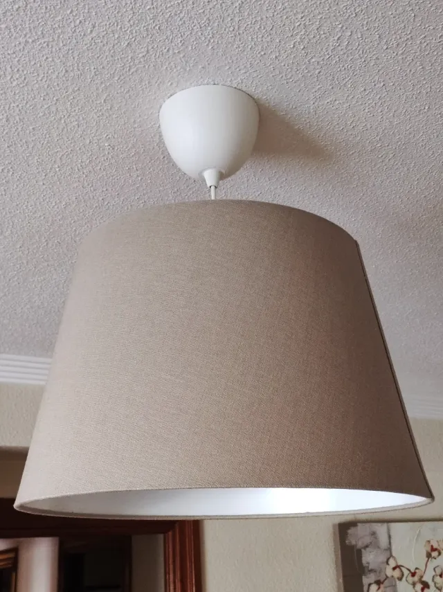 Lámpara de techo de tela beige