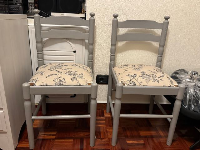 Juego de 2 sillas de comedor, cómodas!