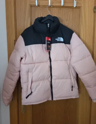 Chaqueta The North Face rosa y negra